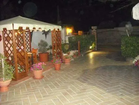 بيت للعطل Casa Vacanze Sciaraba مازارا ديل فالو