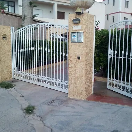 Casa Vacanze Sciaraba Holiday home